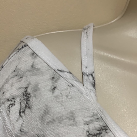 Grayson Threads top - Picture 2 of 8